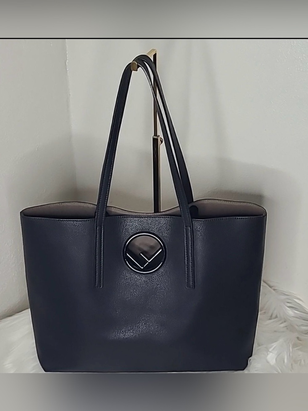 💯Authentic Fendi Black Leather Logo Shopper Tote Bag with Pouch🍀